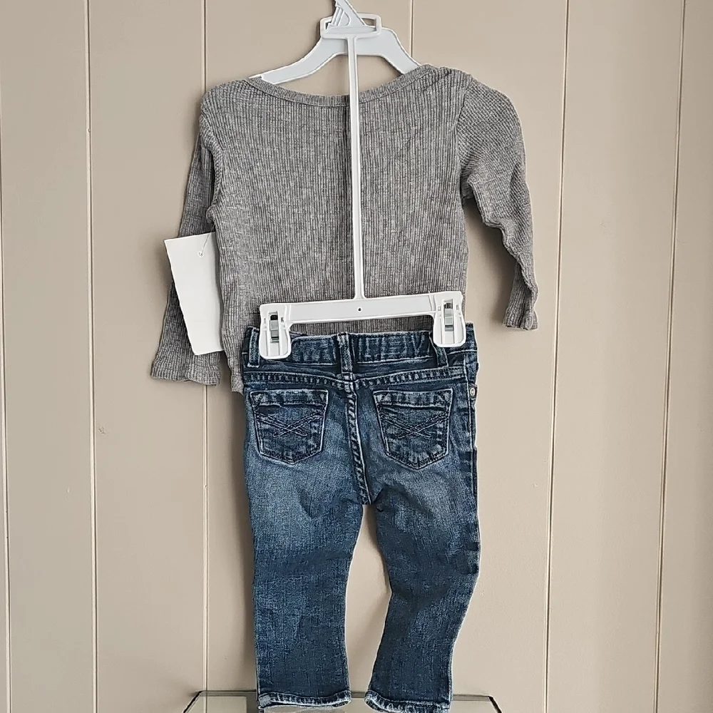 Baby Gap Cozy Gray Long-Sleeve Thermal With Denim Jeans‎ Outfit